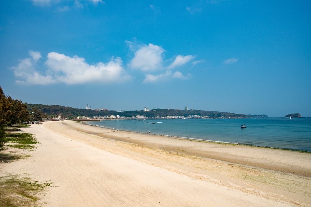 strand china